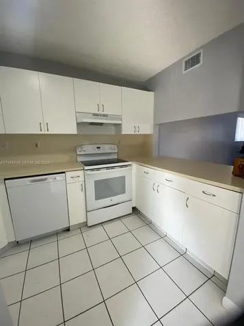 2690 W 76th Street Hialeah FL 33016