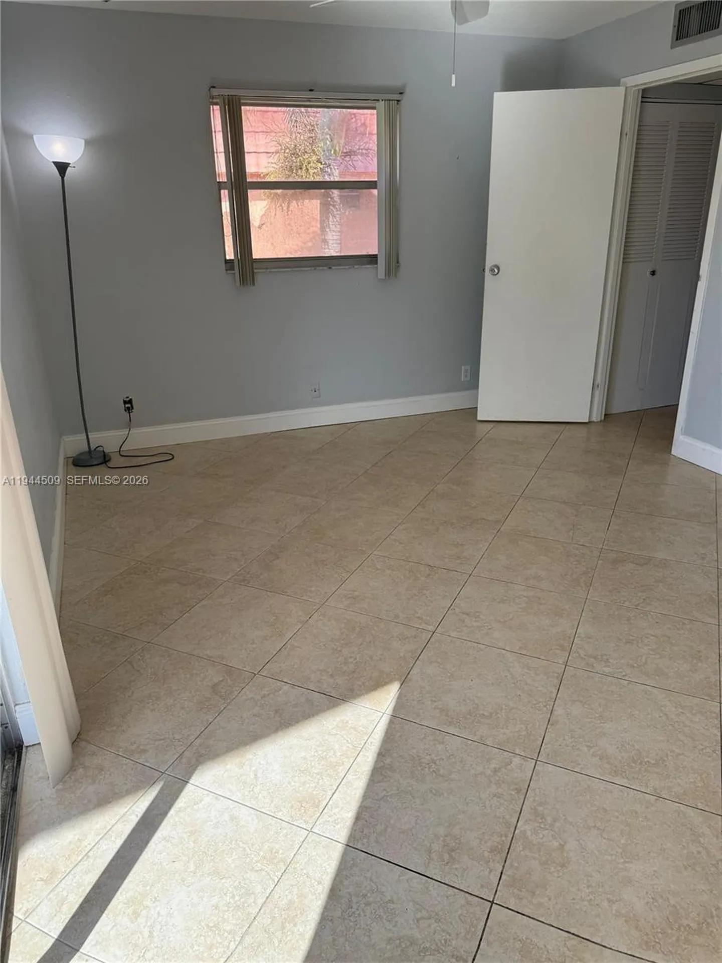 566 Saxony L Delray Beach FL 33446