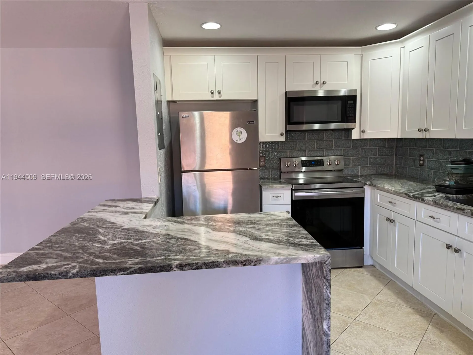 566 Saxony L Delray Beach FL 33446