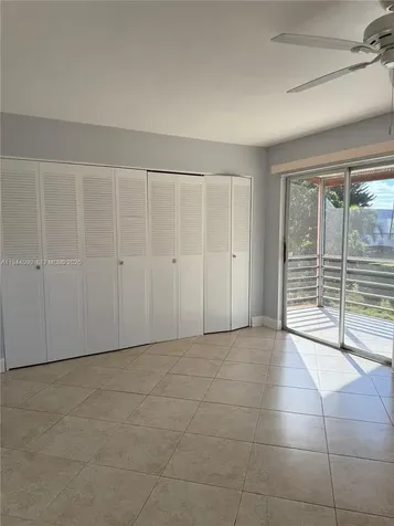 566 Saxony L Delray Beach FL 33446