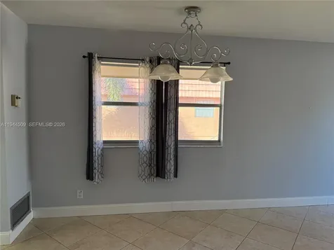 566 Saxony L Delray Beach FL 33446