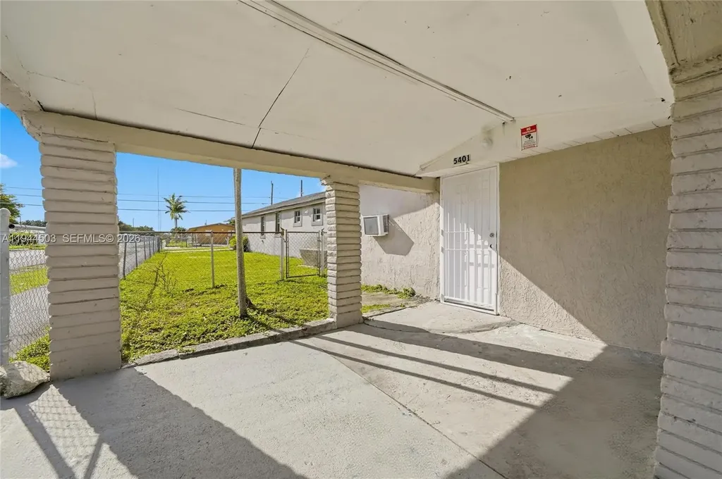 5401 SW 20th Street West Park FL 33023