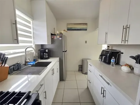 1265 W 24th Street Hialeah FL 33010