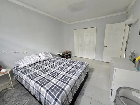 1265 W 24th Street Hialeah FL 33010