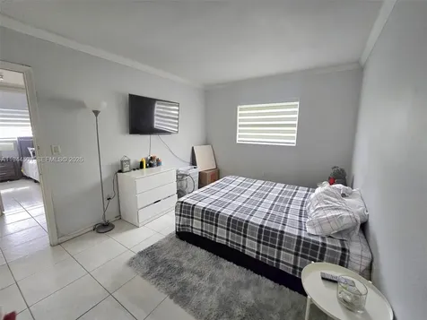 1265 W 24th Street Hialeah FL 33010