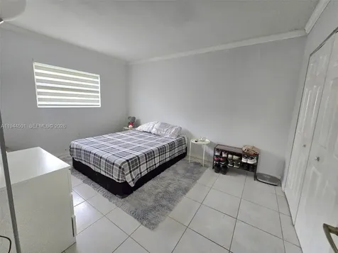1265 W 24th Street Hialeah FL 33010
