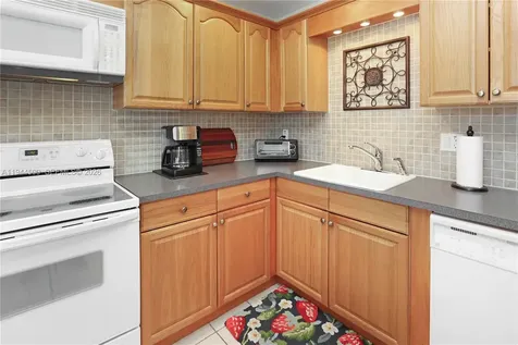 1425 Atlantic Shores Boulevard Hallandale Beach FL 33009