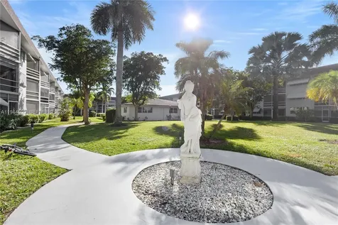 400 SE 10th Street Deerfield Beach FL 33441
