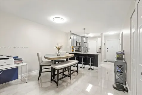 400 SE 10th Street Deerfield Beach FL 33441