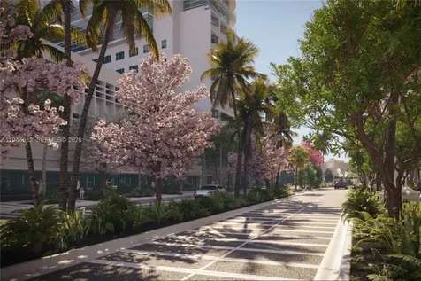 100 Lincoln Road Miami Beach FL 33139