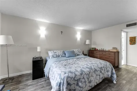 6701 SW 116th Court Miami FL 33173