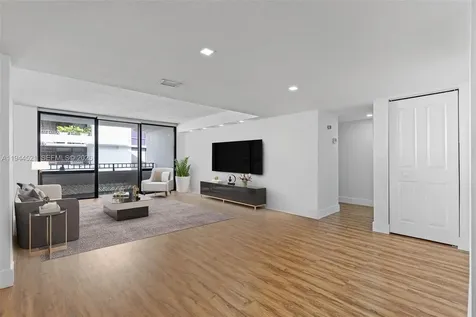 13953 Kendale Lakes Circle Miami FL 33183