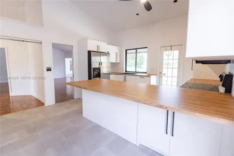 8775 SW 57th Street Cooper City FL 33328