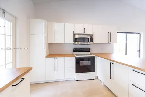 8775 SW 57th Street Cooper City FL 33328