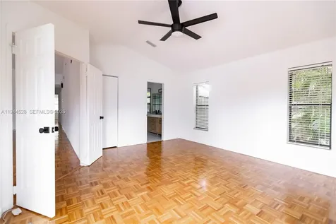 8775 SW 57th Street Cooper City FL 33328
