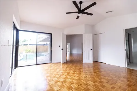 8775 SW 57th Street Cooper City FL 33328