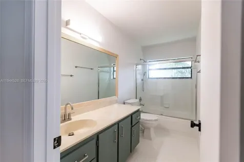 8775 SW 57th Street Cooper City FL 33328