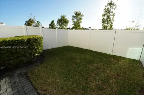 870 SE Grovebush Saint Lucie West FL 34984
