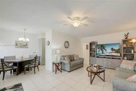 800 SW 11th Avenue Hallandale Beach FL 33009