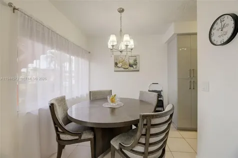 800 SW 11th Avenue Hallandale Beach FL 33009