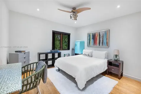 320 W 26th Street Miami Beach FL 33140