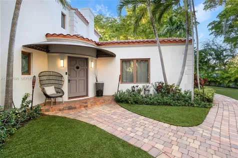 320 W 26th Street Miami Beach FL 33140