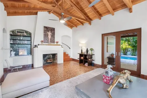 320 W 26th Street Miami Beach FL 33140