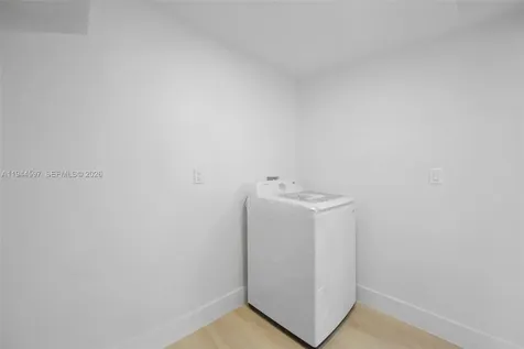 1995 NW 58th Street Miami FL 33142