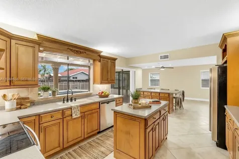 15835 Cotswold Court Davie FL 33331