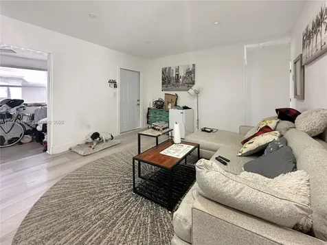 971 79th Terrace Miami Beach FL 33141