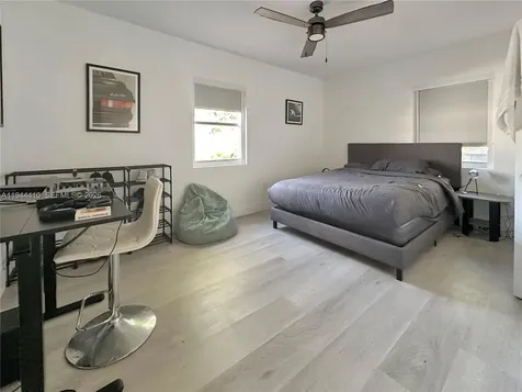 971 79th Terrace Miami Beach FL 33141
