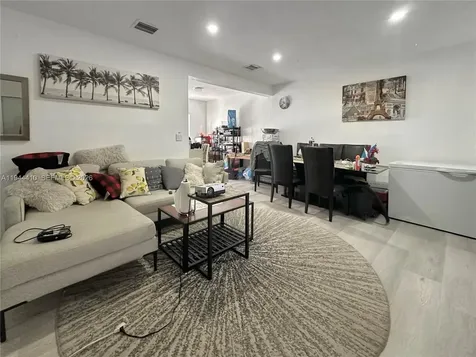 971 79th Terrace Miami Beach FL 33141