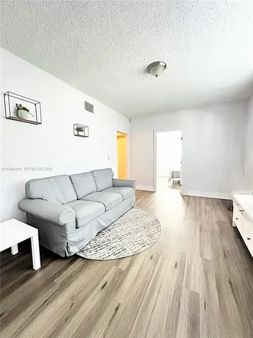 1821 NW 33rd Street Miami FL 33142