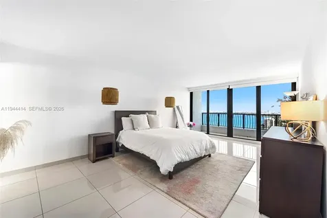 555 NE 15th Street Miami FL 33132