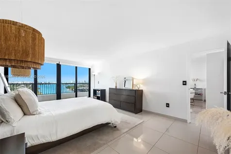 555 NE 15th Street Miami FL 33132
