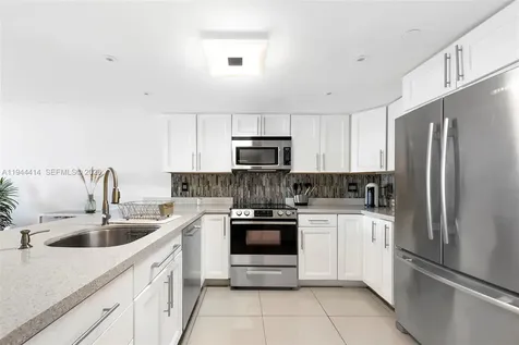 555 NE 15th Street Miami FL 33132