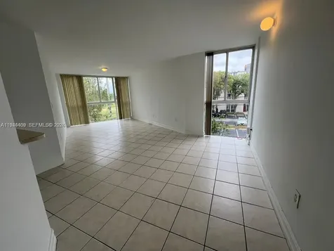 7035 NW 186th Street Hialeah FL 33015