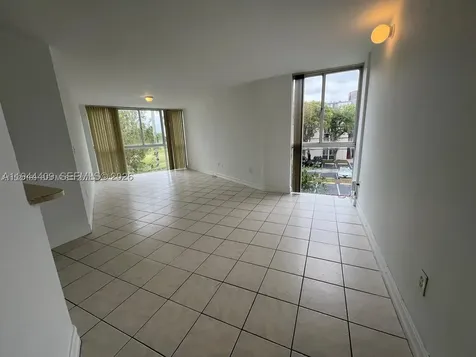 7035 NW 186th Street Hialeah FL 33015