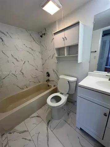 7035 NW 186th Street Hialeah FL 33015