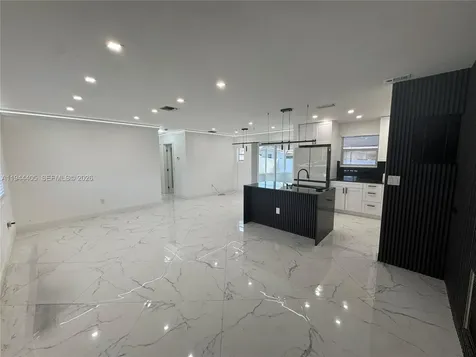 8600 Taft Street Pembroke Pines FL 33024