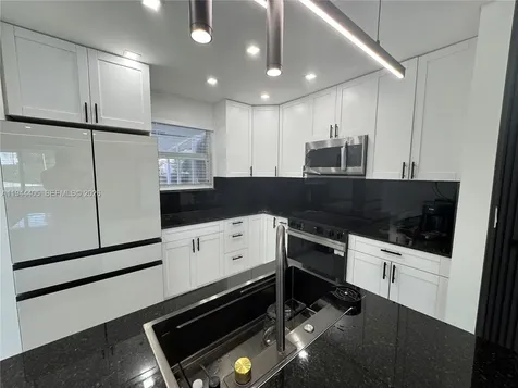 8600 Taft Street Pembroke Pines FL 33024