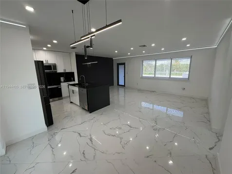 8600 Taft Street Pembroke Pines FL 33024