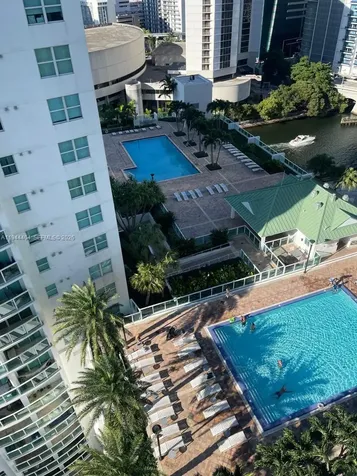 41 SE 5th Street Miami FL 33131