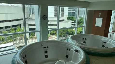 41 SE 5th Street Miami FL 33131