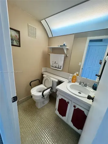 65 Westbury C Deerfield Beach FL 33442