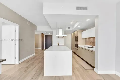17301 Biscayne Boulevard North Miami Beach FL 33160