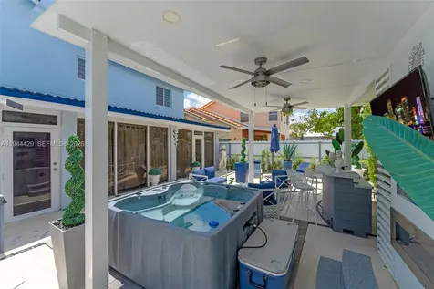 942 NW 133rd Court Miami FL 33182