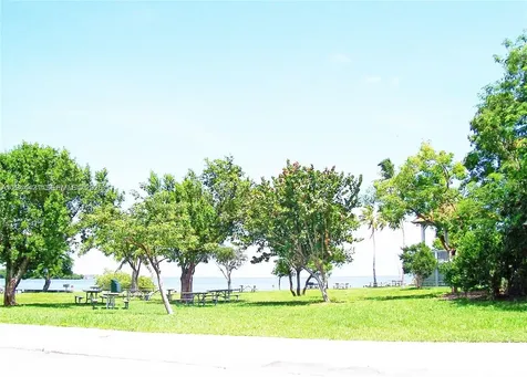 2884 SE 2 Drive Homestead FL 33033