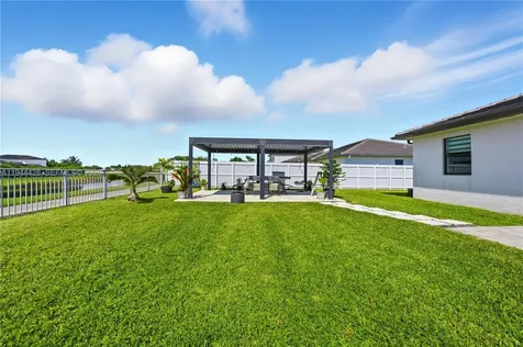 19080 SW 133rd Court Miami FL 33177