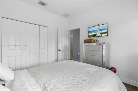 357 NE 35th Terrace Homestead FL 33033